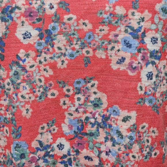 LC Lauren Conrad Pink Floral Flutter Sleeve Tee Size Small - Picture 3 of 9